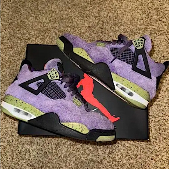 Jordan 4s retro Canyon purple size 5.5